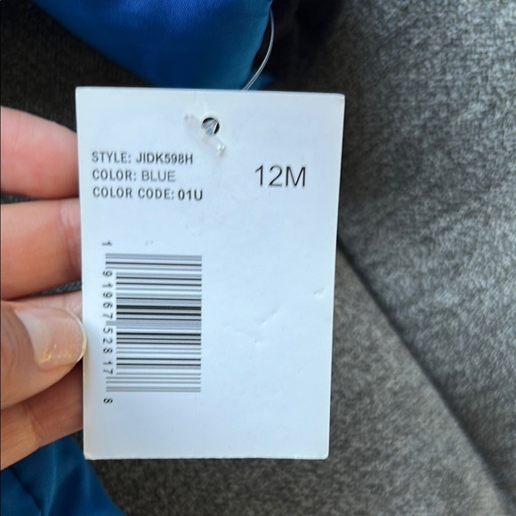 DKNY Vibrant Blue Hooded Puffer Coat
New with tags 🏷️ - Picture 2 of 5